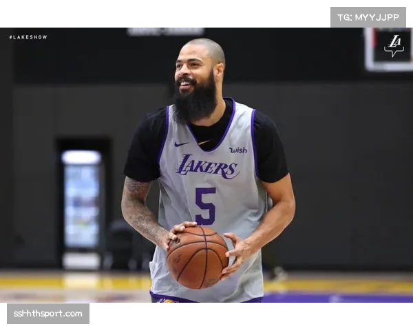 “WNBA与某运动品牌达成协议，将为所有球队提供新款出场服”